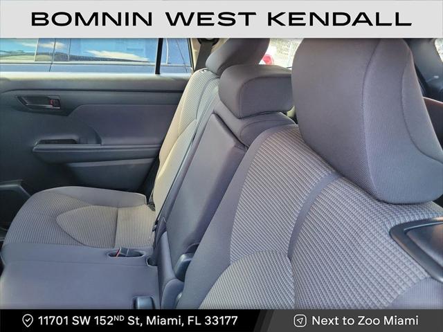 used 2022 Toyota Highlander car, priced at $26,990