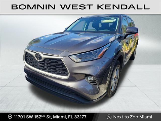 used 2022 Toyota Highlander car, priced at $26,990