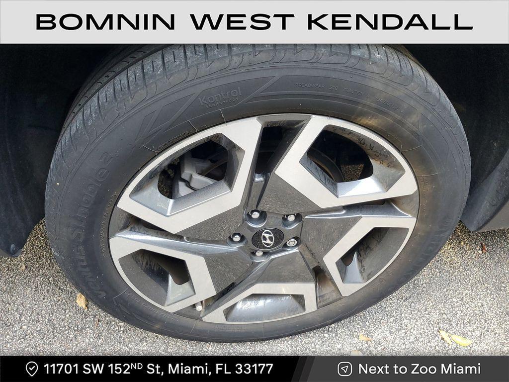 used 2024 Hyundai Palisade car, priced at $32,990