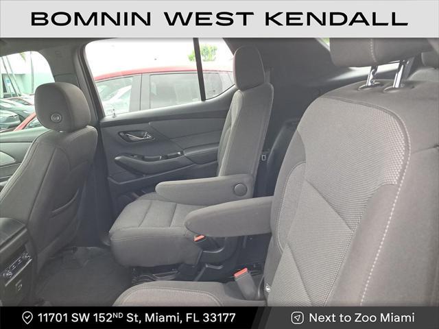 used 2022 Chevrolet Traverse car, priced at $25,990