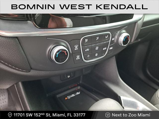 used 2022 Chevrolet Traverse car, priced at $25,990