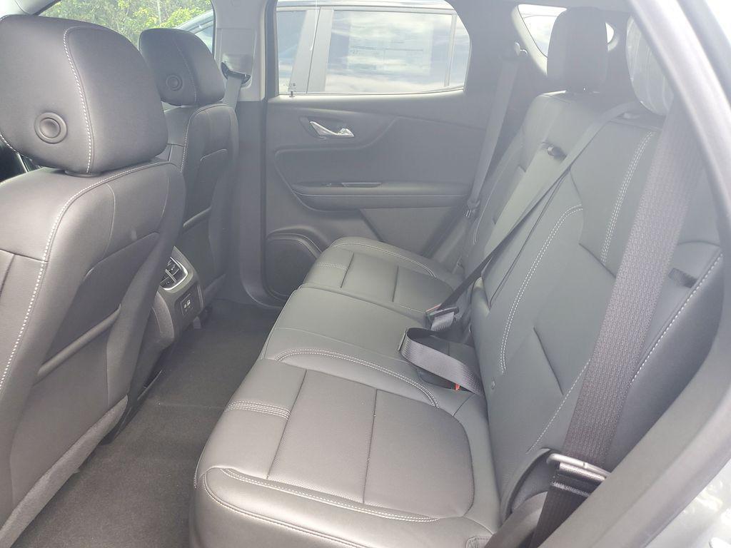 new 2025 Chevrolet Blazer car, priced at $31,090