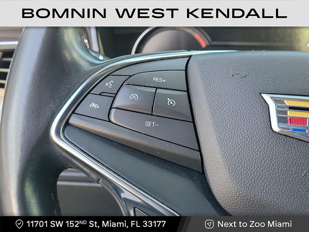 used 2021 Cadillac XT5 car, priced at $17,990