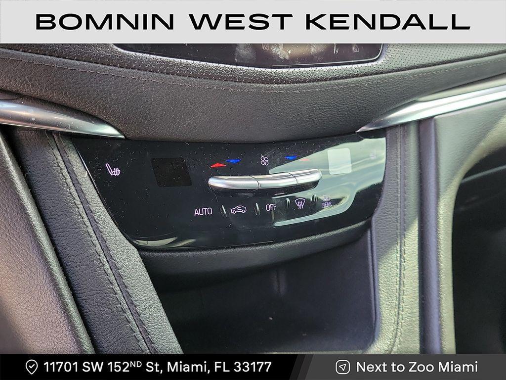 used 2021 Cadillac XT5 car, priced at $17,990