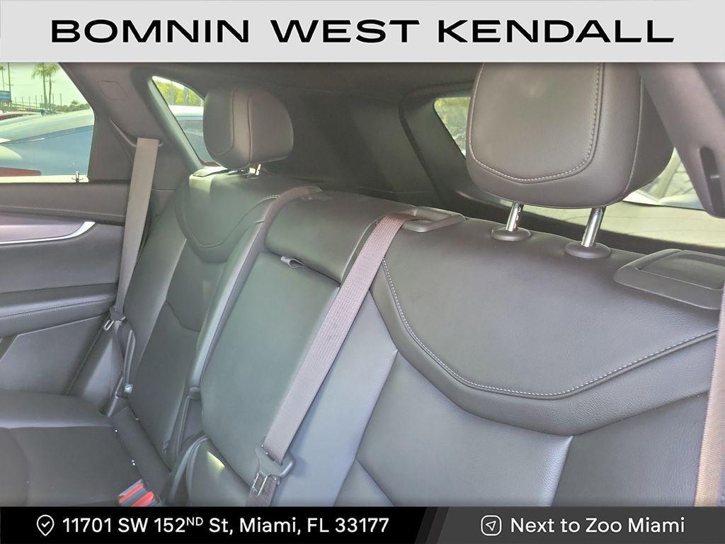 used 2021 Cadillac XT5 car, priced at $17,990