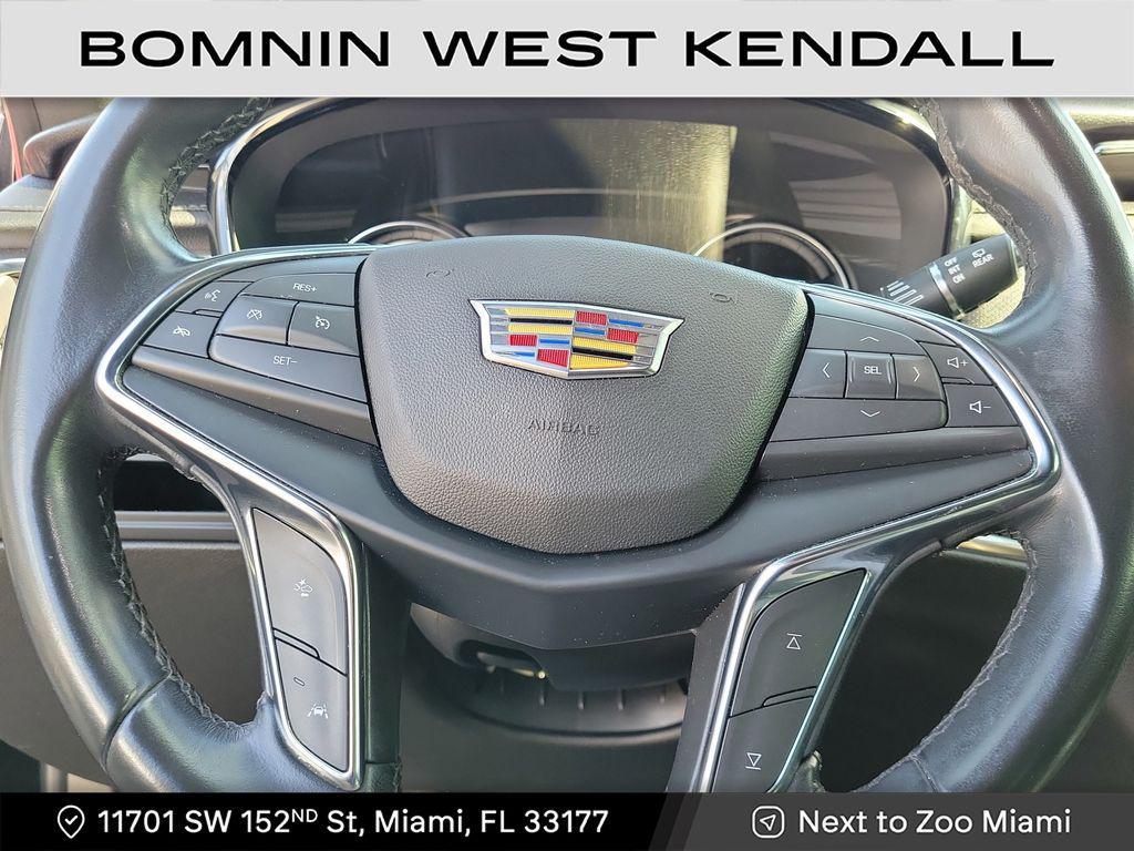 used 2021 Cadillac XT5 car, priced at $17,990