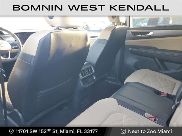 used 2024 Volkswagen Atlas Cross Sport car