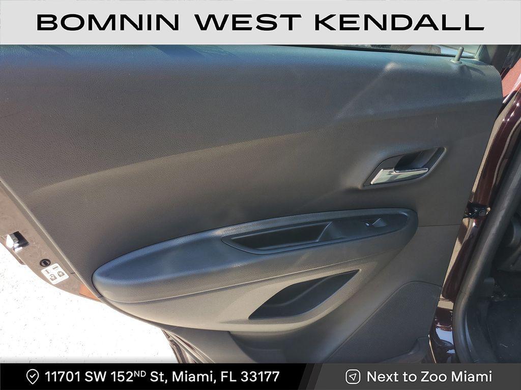 used 2021 Chevrolet Trax car, priced at $10,990
