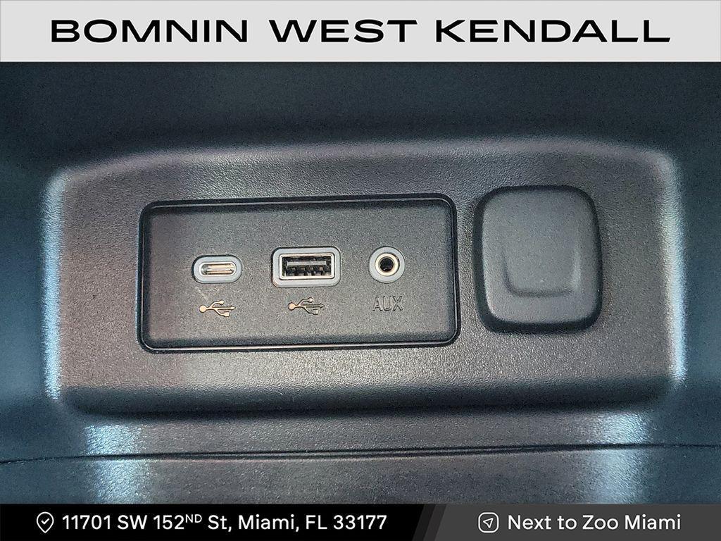 used 2023 Chevrolet Equinox car, priced at $14,490