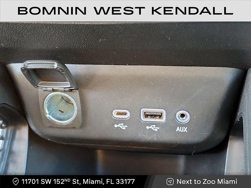 used 2022 Chevrolet TrailBlazer car, priced at $14,490