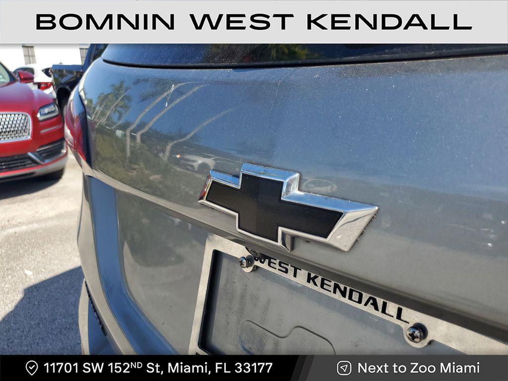 used 2023 Chevrolet Equinox car, priced at $17,990