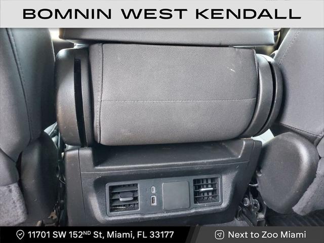 used 2024 Chevrolet Silverado 1500 car, priced at $29,990