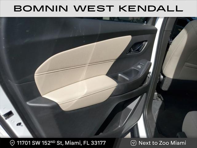 used 2022 Chevrolet Traverse car, priced at $23,990