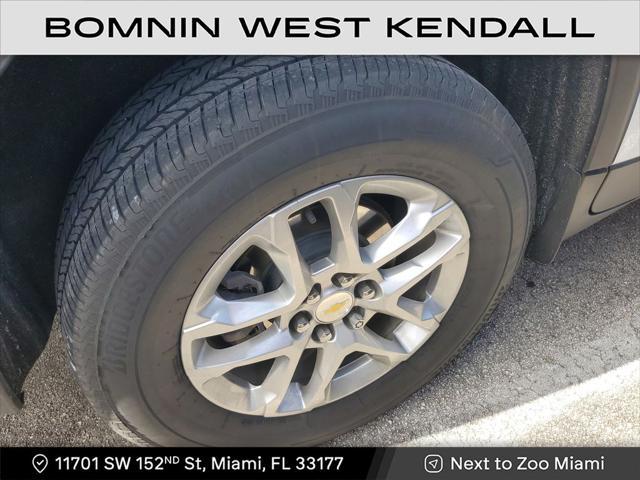 used 2022 Chevrolet Traverse car, priced at $23,990