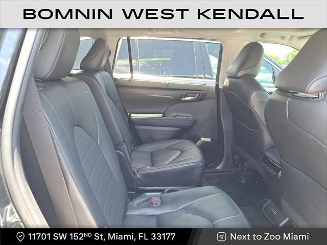 used 2023 Toyota Highlander car, priced at $34,990