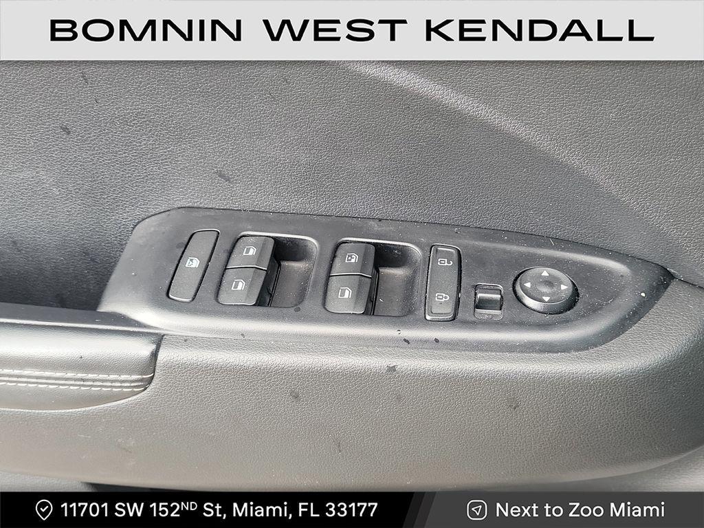 used 2023 Hyundai Venue car, priced at $12,490