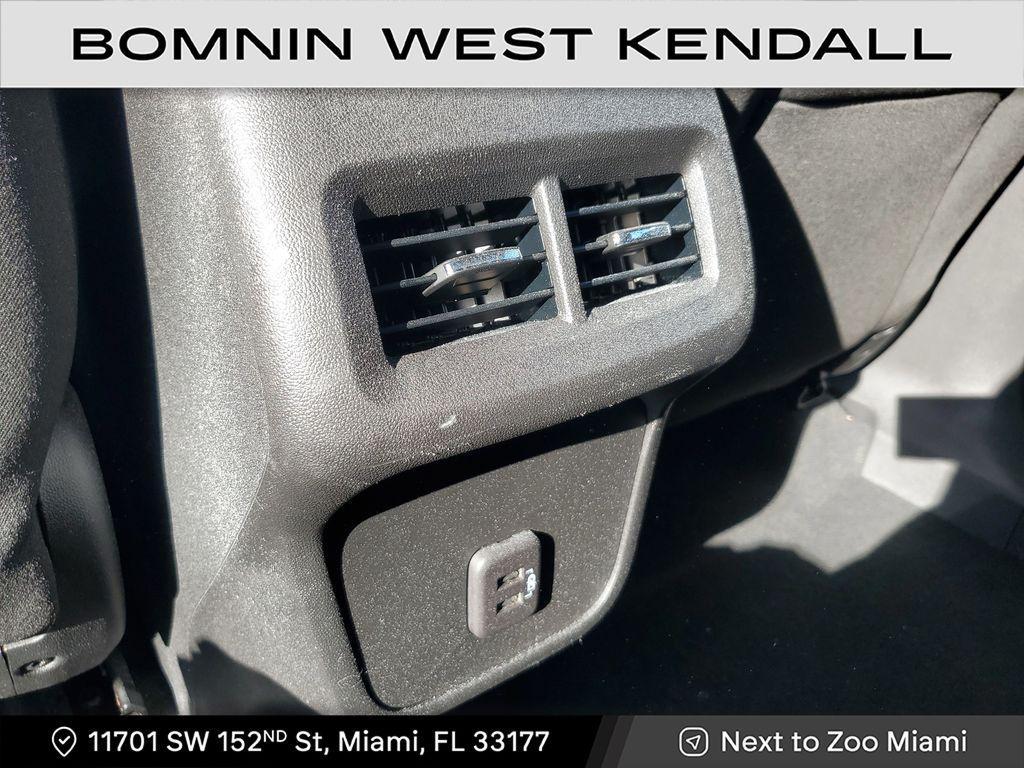 used 2023 Chevrolet Equinox car, priced at $14,990