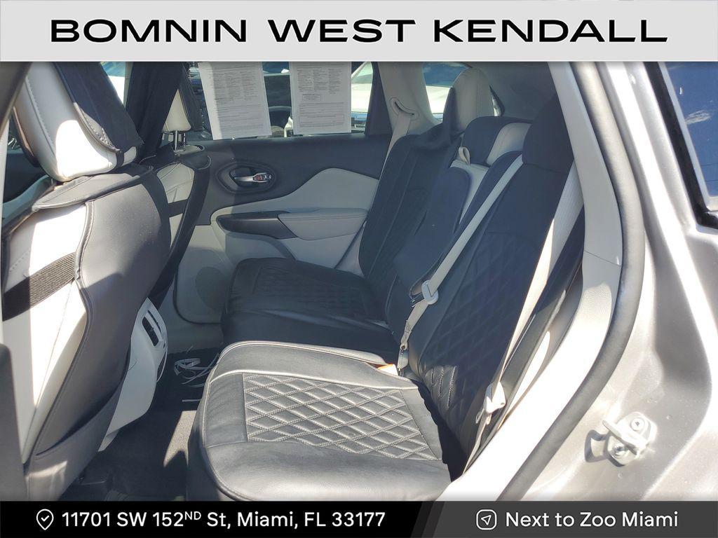 used 2020 Jeep Cherokee car, priced at $14,990