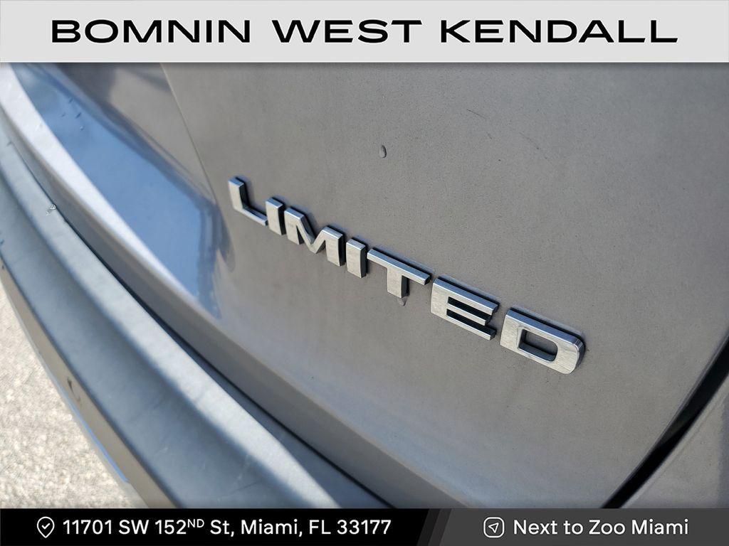 used 2020 Jeep Cherokee car, priced at $14,990