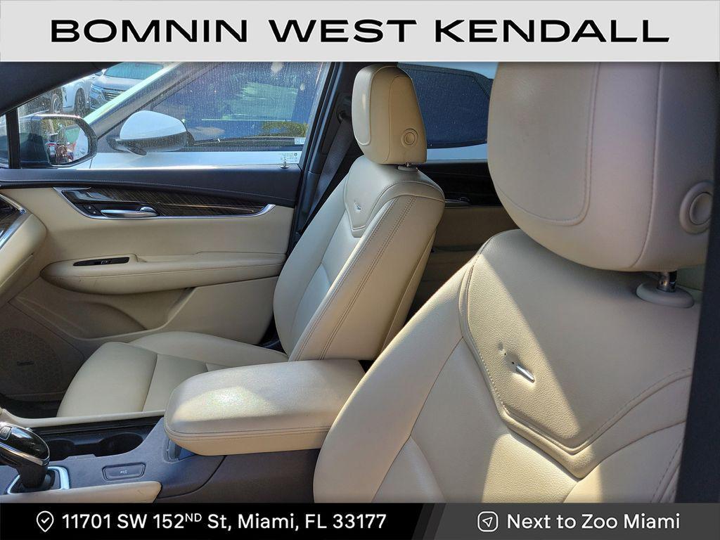 used 2019 Cadillac XT5 car, priced at $16,990