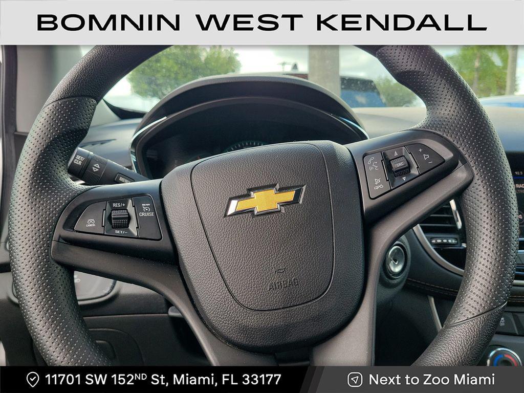 used 2022 Chevrolet Trax car, priced at $14,490