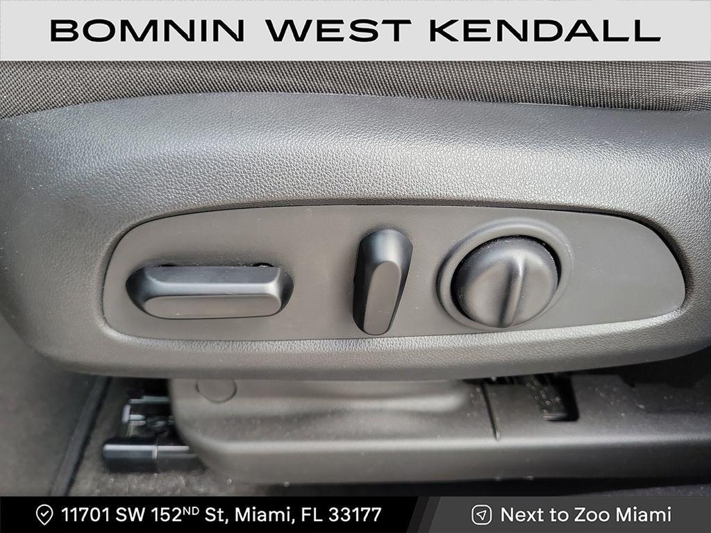 used 2022 Chevrolet TrailBlazer car, priced at $14,490