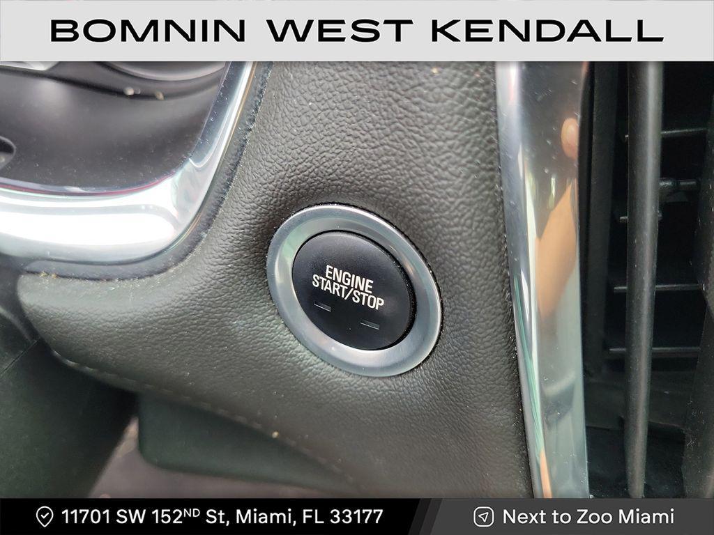 used 2023 Chevrolet Traverse car, priced at $26,990
