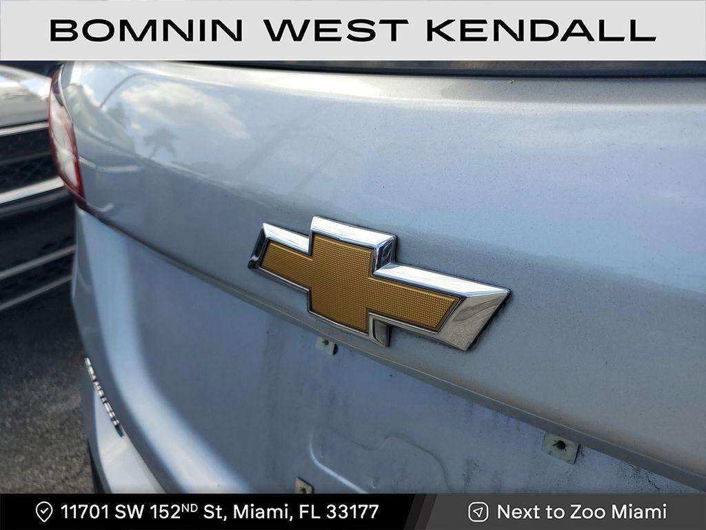 used 2021 Chevrolet Equinox car, priced at $14,490