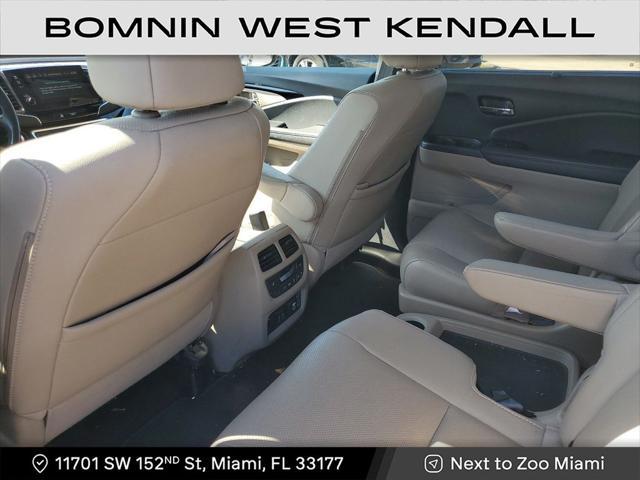 used 2022 Honda Pilot car, priced at $34,990