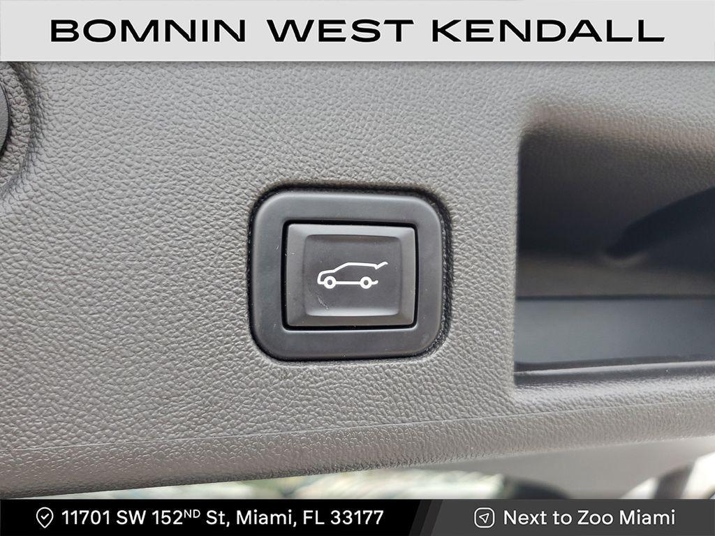 used 2022 Chevrolet Equinox car, priced at $19,990