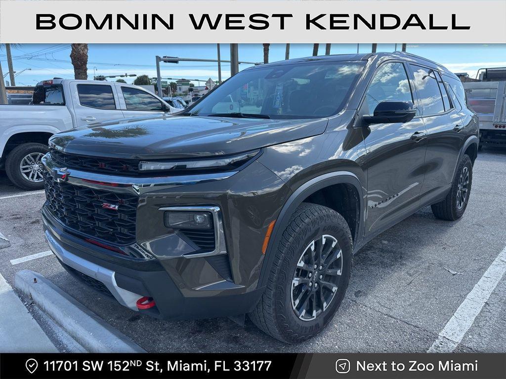 used 2024 Chevrolet Traverse car, priced at $41,490