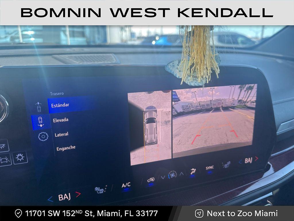 used 2024 Chevrolet Traverse car, priced at $41,490