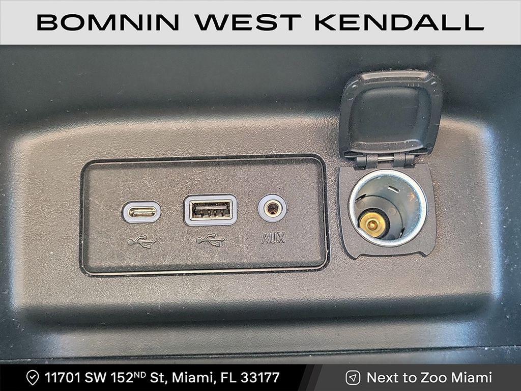 used 2023 Chevrolet Equinox car, priced at $18,990