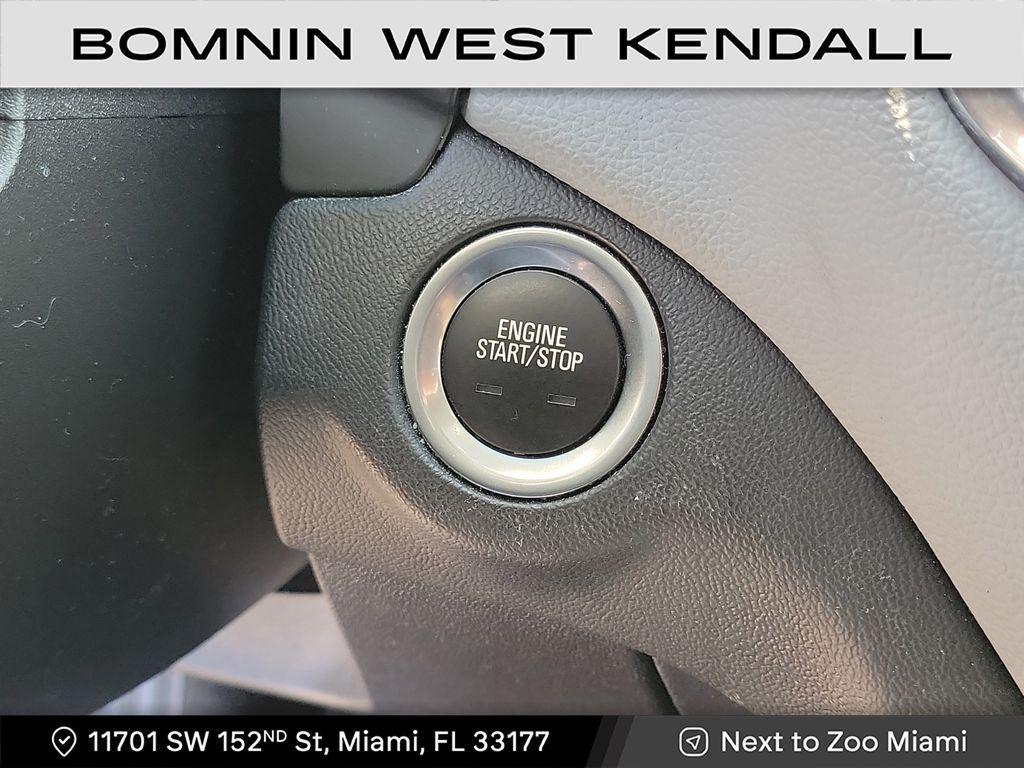 used 2023 Chevrolet Equinox car, priced at $18,990