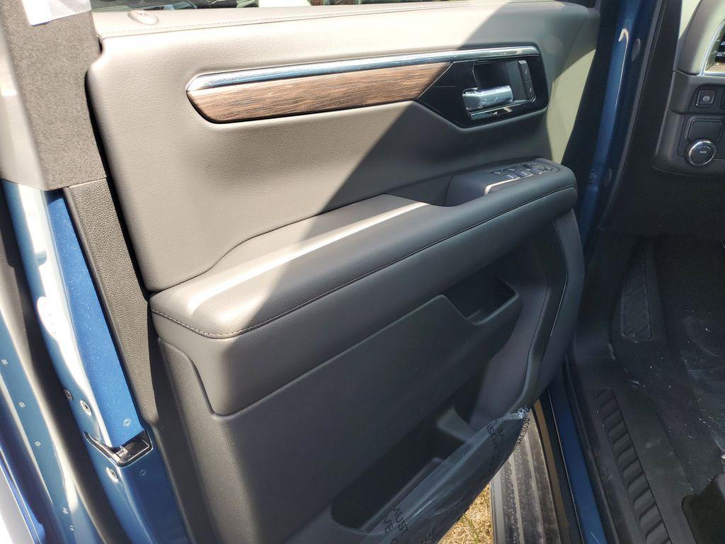 new 2025 Chevrolet Suburban car, priced at $54,795