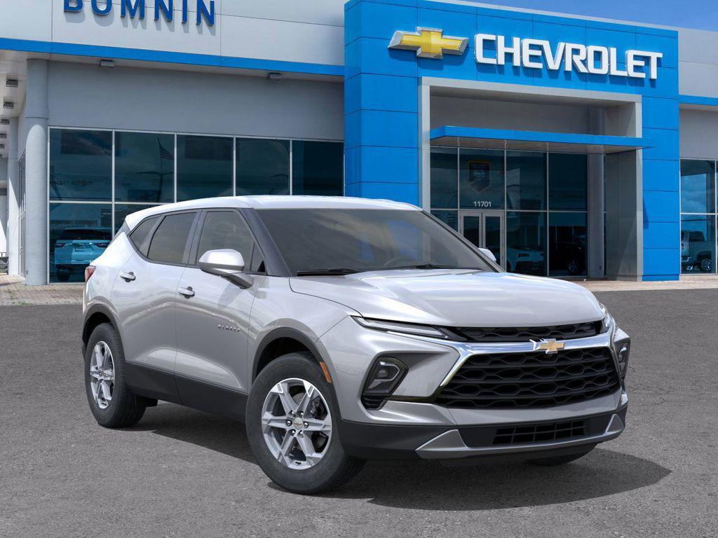 new 2025 Chevrolet Blazer car, priced at $28,595