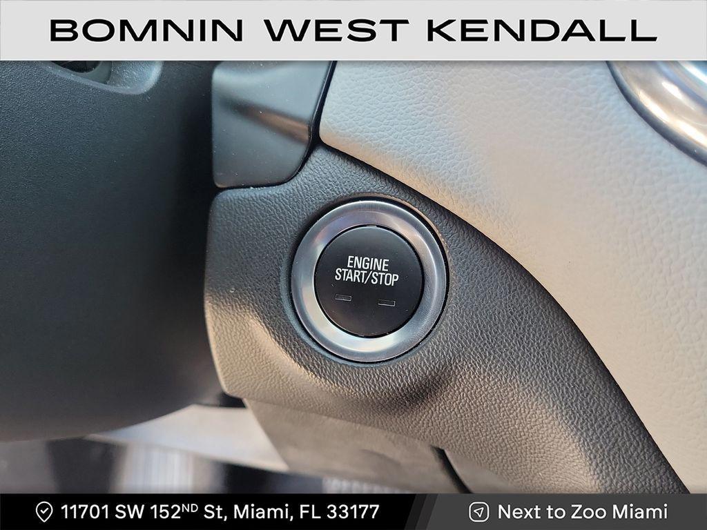 used 2022 Chevrolet Equinox car, priced at $14,990