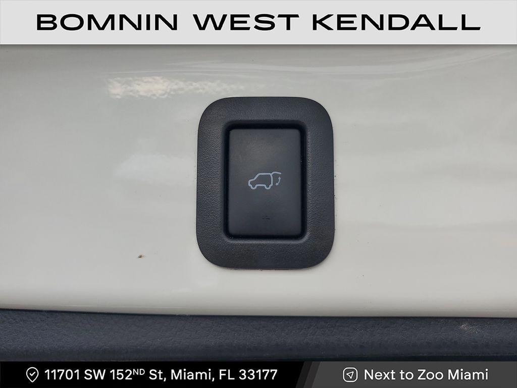 used 2017 Toyota Highlander car, priced at $23,490