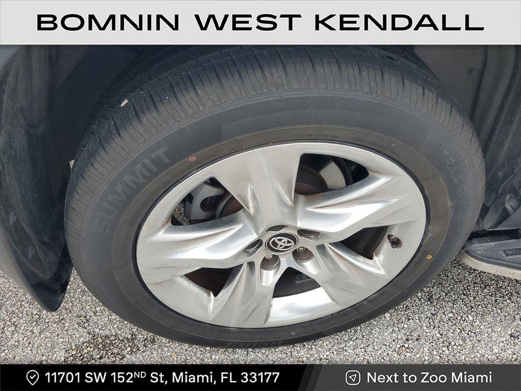 used 2017 Toyota Highlander car, priced at $23,490