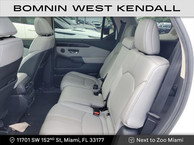 used 2024 Honda Pilot car, priced at $39,990