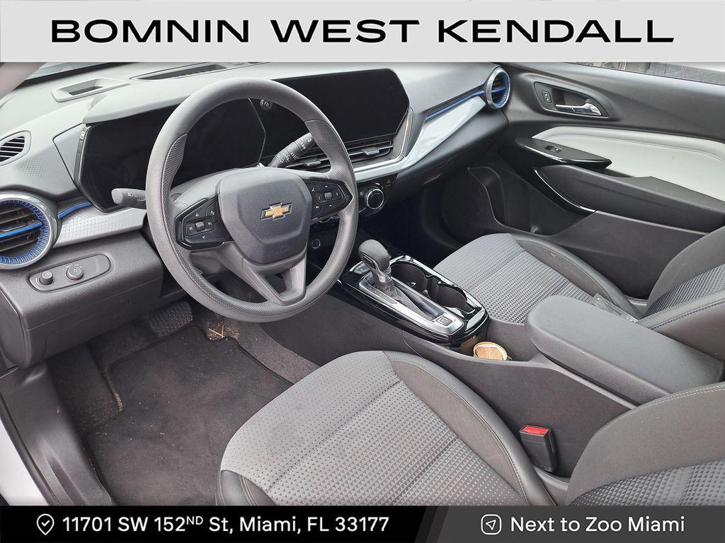 used 2025 Chevrolet Trax car, priced at $19,990