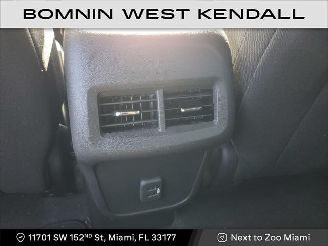 used 2024 Chevrolet Equinox car, priced at $19,990