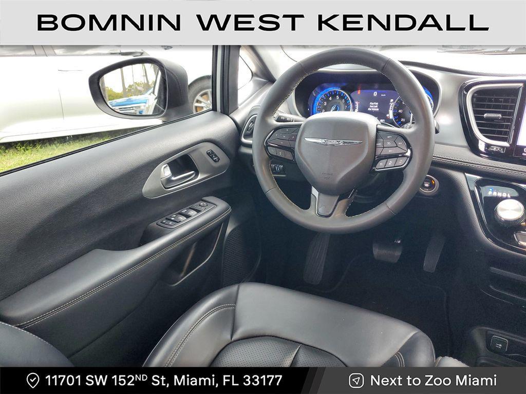 used 2023 Chrysler Pacifica car, priced at $23,990