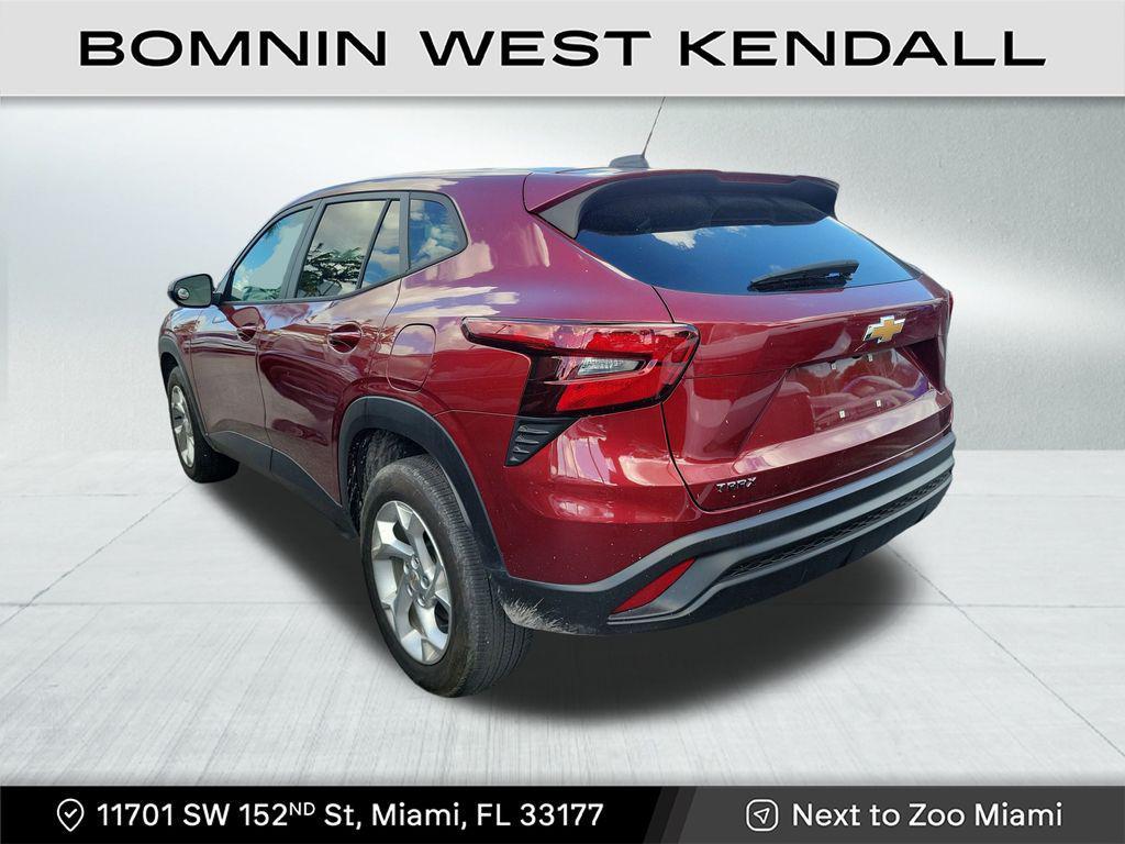 used 2024 Chevrolet Trax car, priced at $16,990