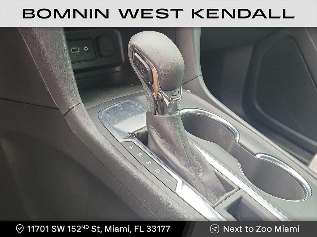 used 2024 Chevrolet Equinox car, priced at $14,990