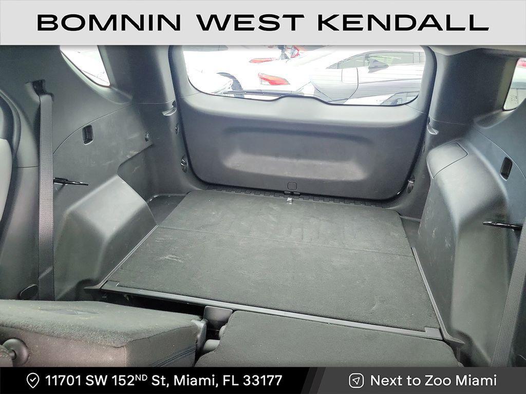 used 2024 Chevrolet Equinox car, priced at $14,990