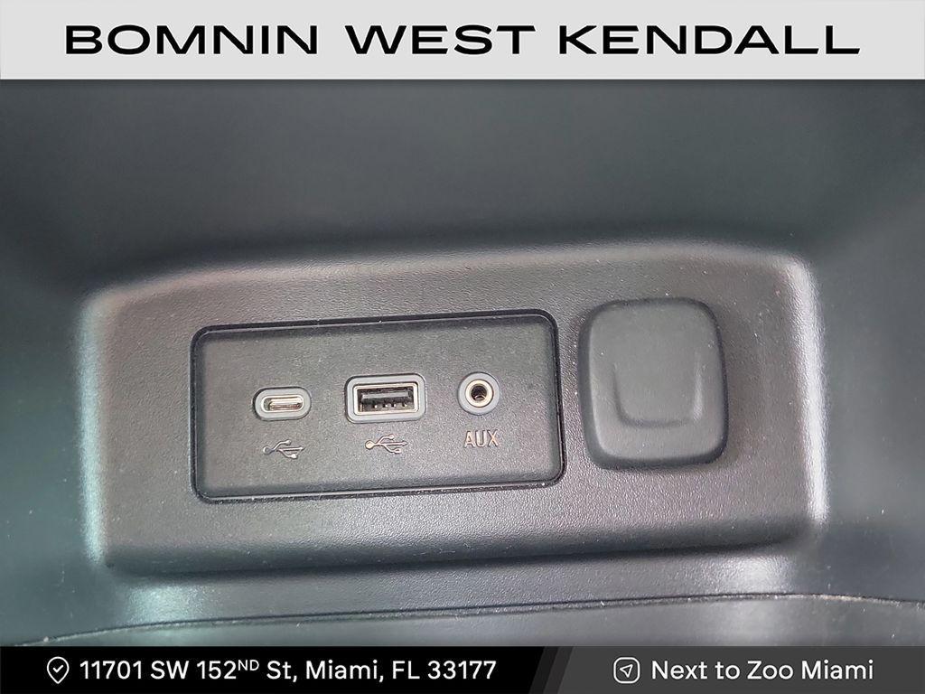 used 2024 Chevrolet Equinox car, priced at $14,990