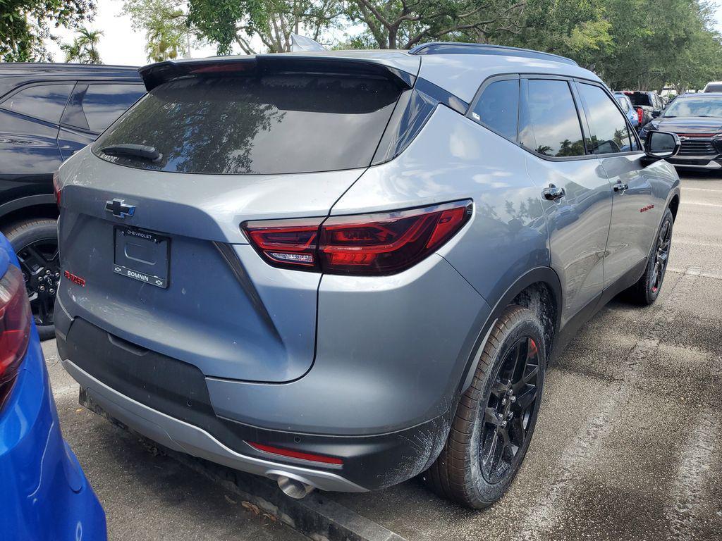 new 2025 Chevrolet Blazer car, priced at $32,090