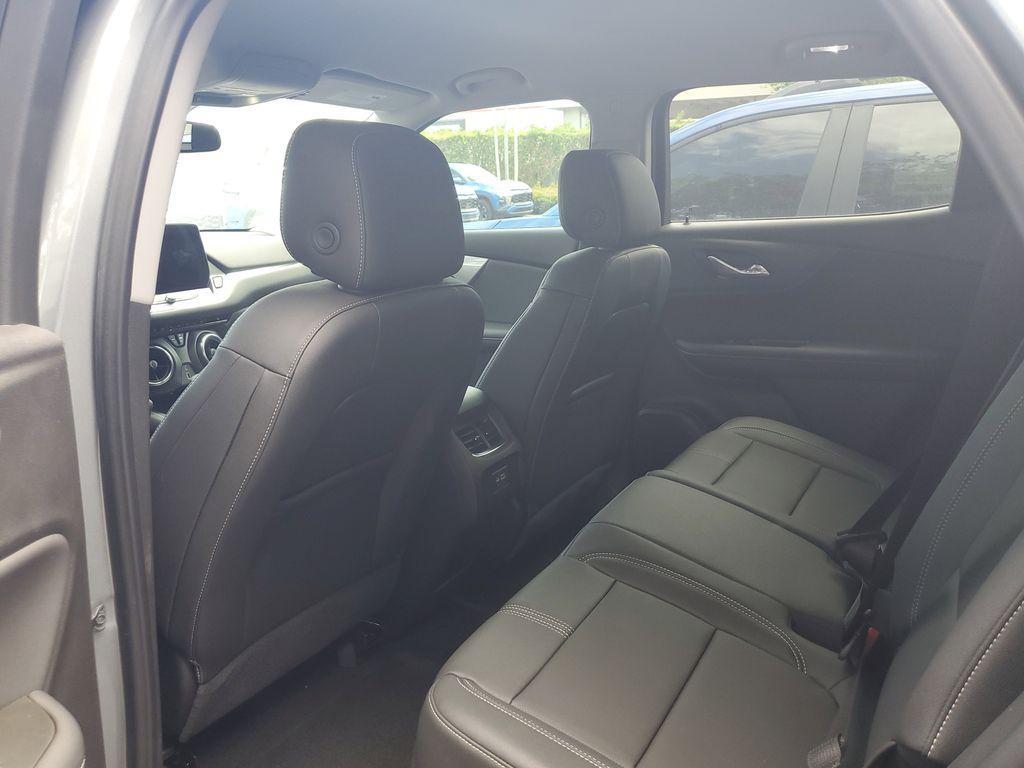 new 2025 Chevrolet Blazer car, priced at $32,090