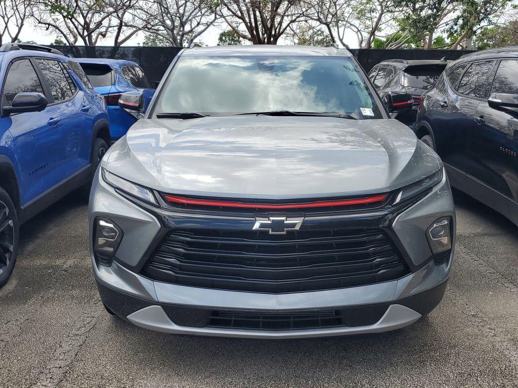 new 2025 Chevrolet Blazer car, priced at $32,090